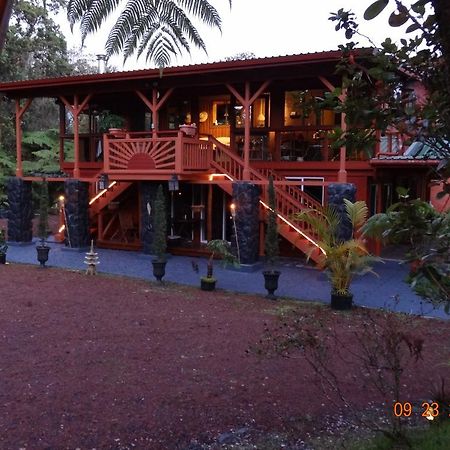 Alii Kane Cottages With Loft Volcano Extérieur photo
